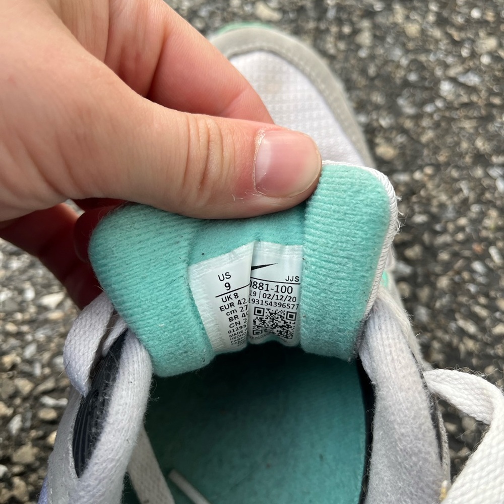 Nike Air Max 90s Gray and Teal - Picture 5 of 5
